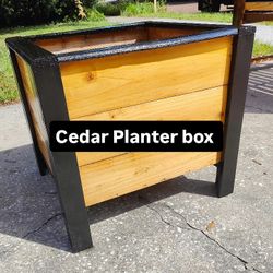 Cedar Planter 