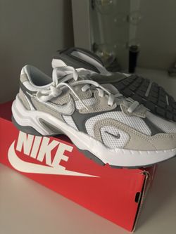 Women Nike Shoe