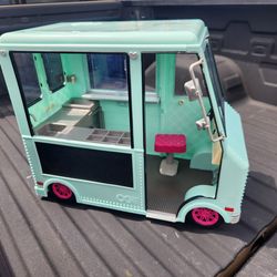 GIRL TOY ICE CREAM TRUCK