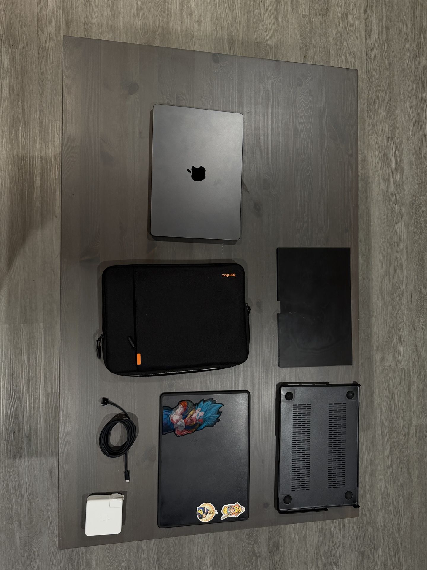 2024 Apple Macbook M4 Pro (24GB RAM/ 1TB SSD)