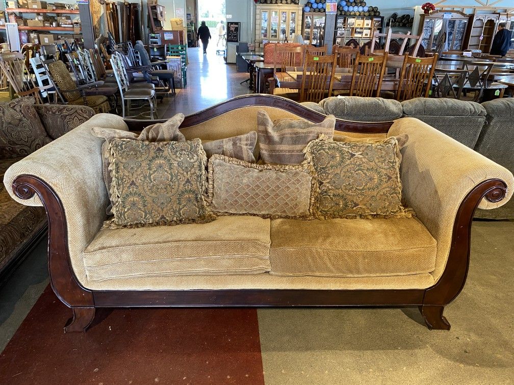 MARKOR INTERNATIONAL Sofa