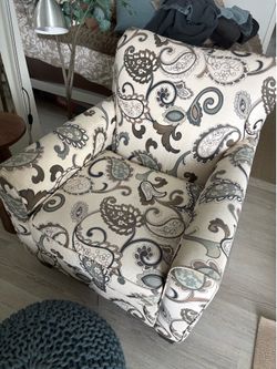 Gorgeous Accent Chair