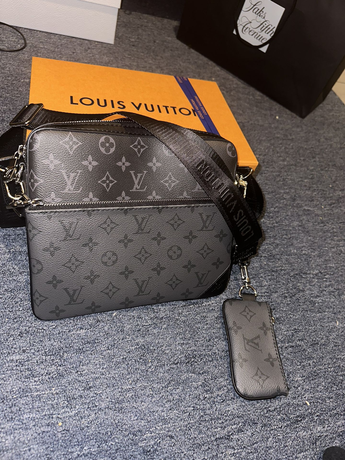 Certified Louis Vuitton Crossbag for Sale in Kissimmee, FL - OfferUp