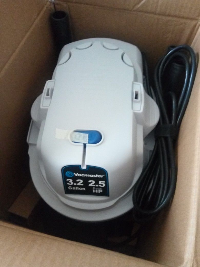 VHB305M 0101 Vacuum Cleaner