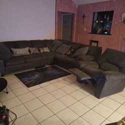 Dark Grey Sectional With Matching Inclinrr