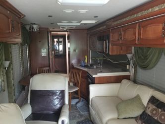 2003 fleetwood provedence