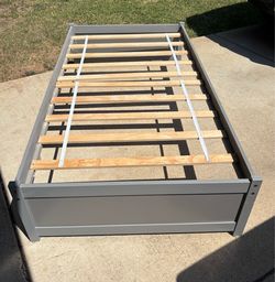 Wooden Twin Bed With Slates