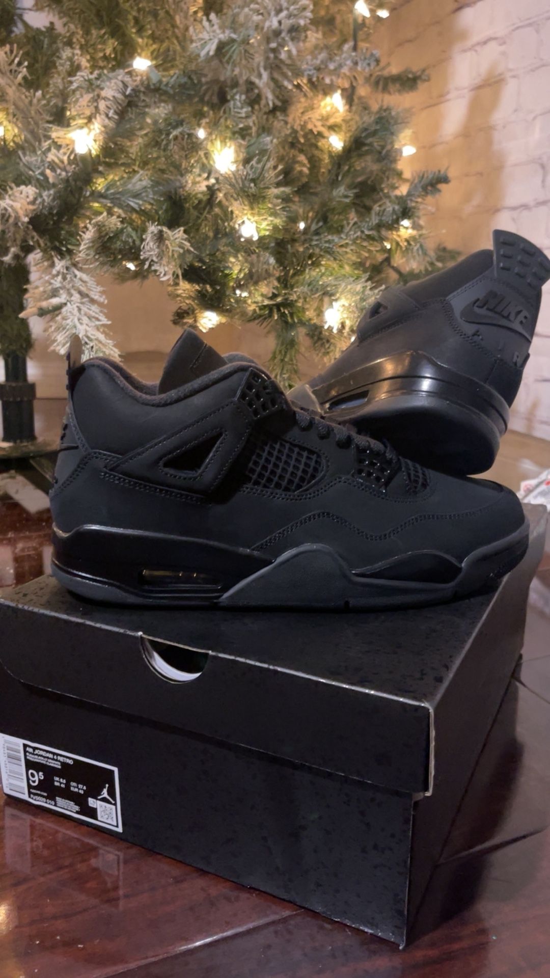Air Jordan 4 Retro