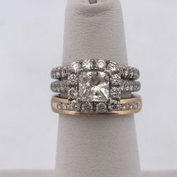 Neil Lane 14k gold  2.59ct Diamond ring Set Size 5.25