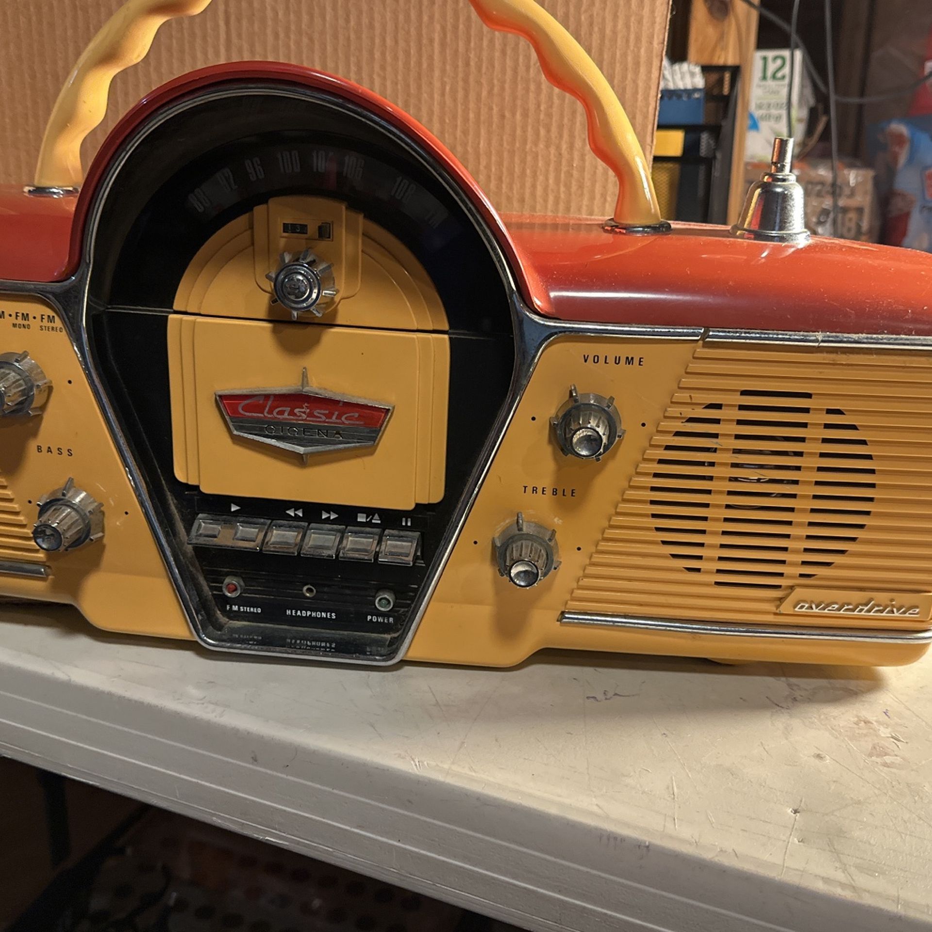 VINTAGE CICENA OVERDRIVE PORTABLE AM/FM RADIO CASSETTE PLAYER 