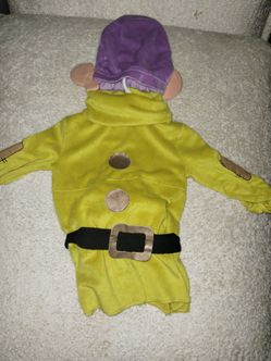 Costume
