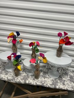Mexican flowers with vases decor!