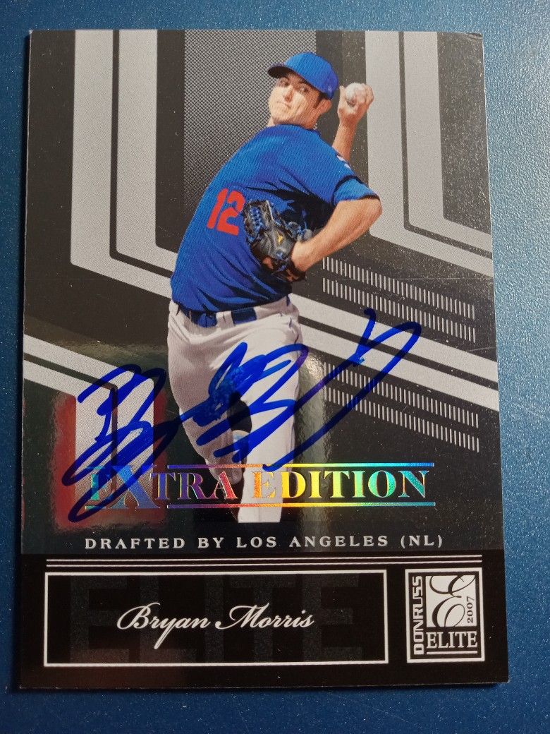 Los Angeles Dodgers Bryan Morris Autographed Baseball Rookie Card SEE DESCRIPTION AND PHOTOS