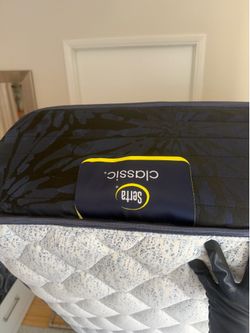 Classic serta twin mattress