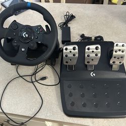 Logitech G923 Racing Steering and pedals