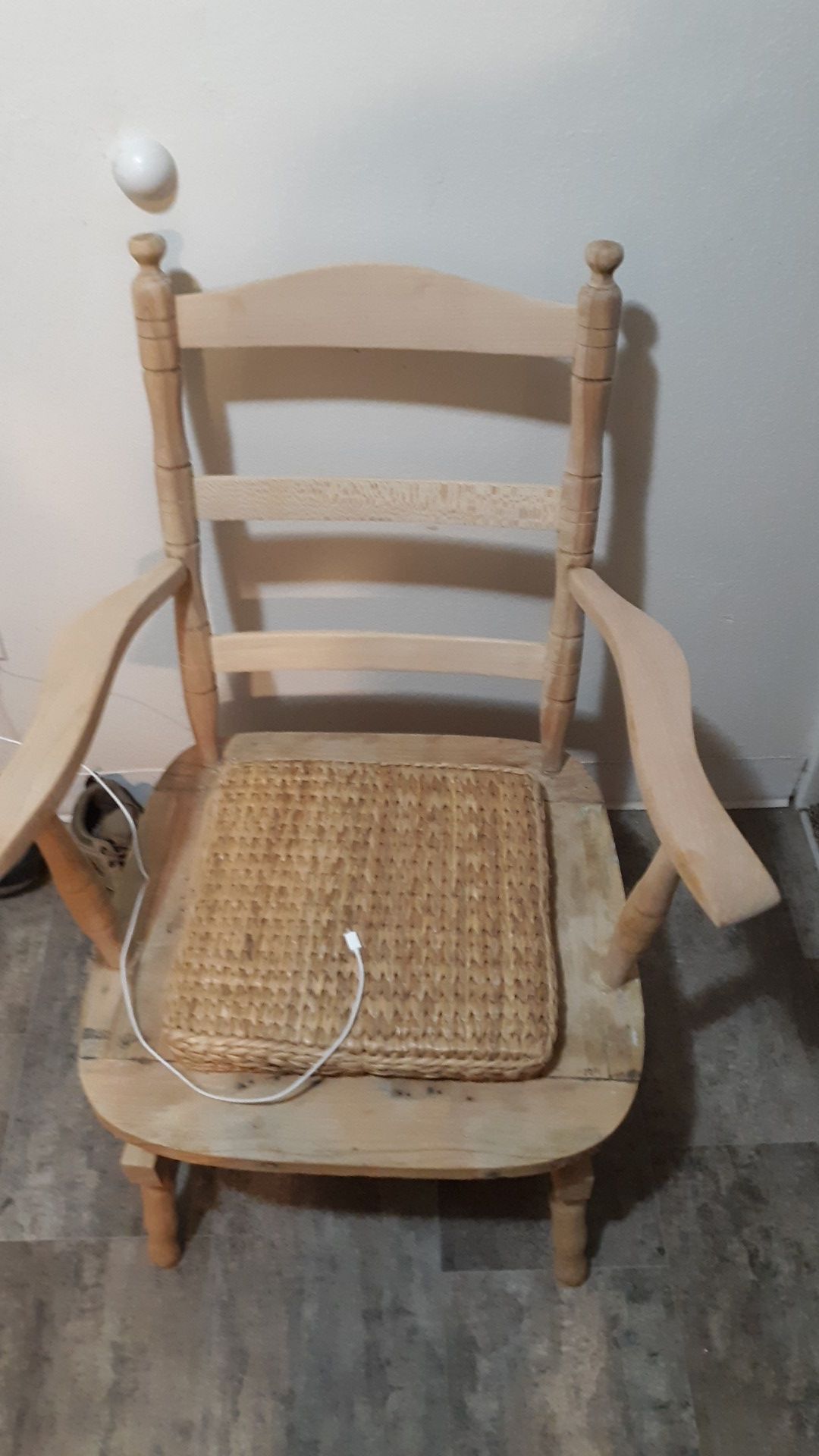 Antique maple rocking chair excellent condition