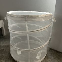 laundry hamper