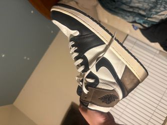 Jordan 1 mocha