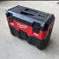 M18 Vacuum 