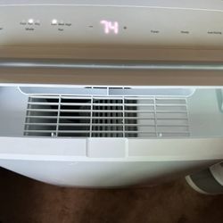 GE Portable Air Conditioner (A/C) w/Dehumidifier and Remote