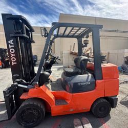 Forklift Toyota 9000 Lb 90 Days Warranty