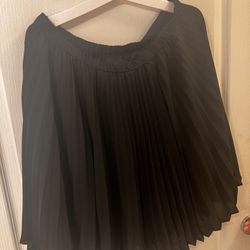 Banana Republic Pleated Skirt 