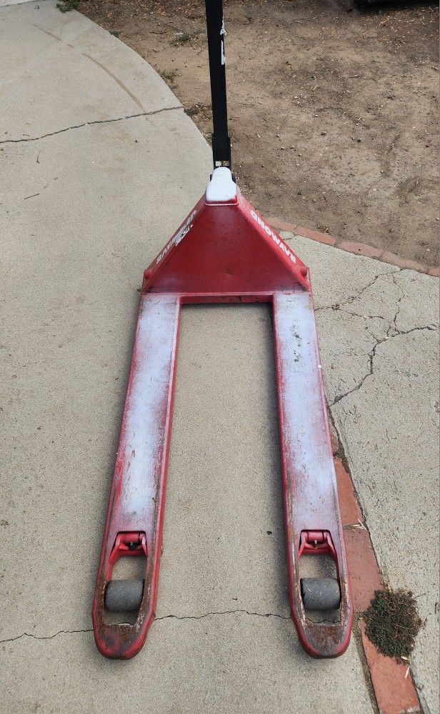 Raymond Standard Pallet Jack - WORKS PERFECT!!