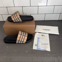 BURBERRY SLIDES