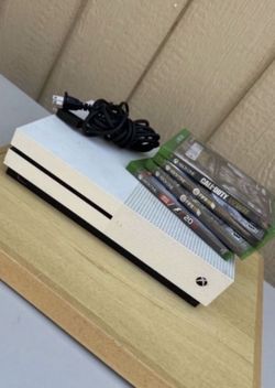 Xbox One S Console Bundle with 4 Games and Cable Model 1681 White No ControlsÂ