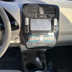 Nissan Leaf Electric 2011 