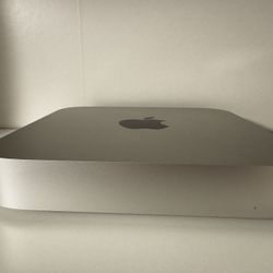 Mac Mini M1 (2 TB Hard Drive)
