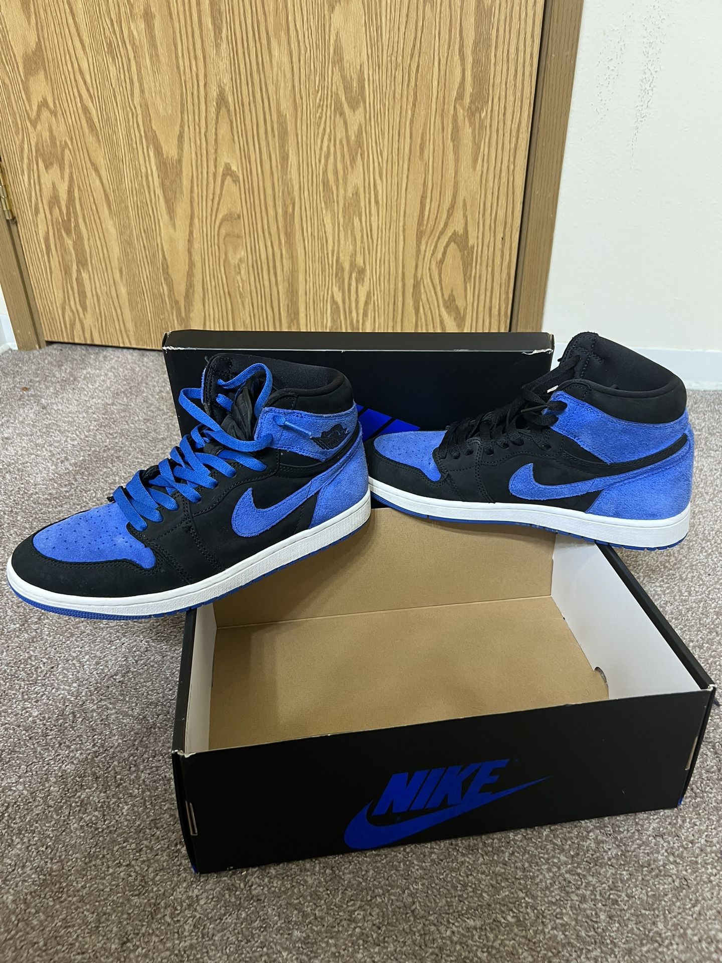 Air Jordan 1 High Men’s Shoes Size 11