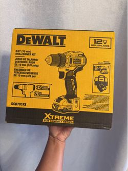 XTREME 12-volt Max 3/8-in Keyless Brushless Cordless Drill (2 -Batteries Included, and Charger)