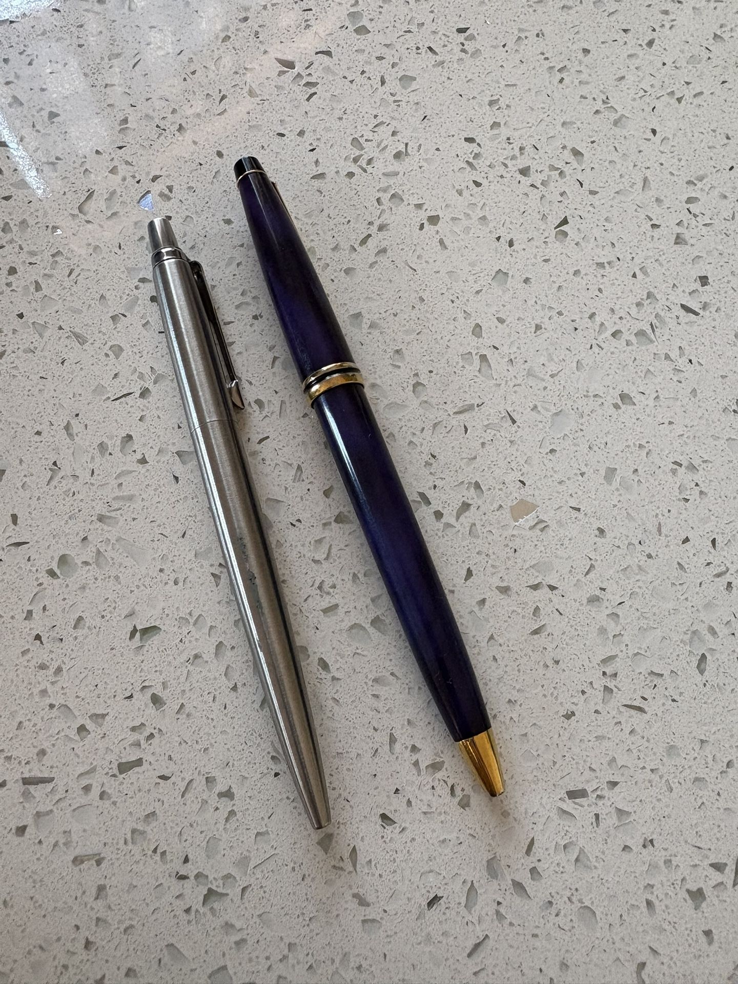 CROSS PENS