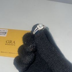  Moissanite Diamond Ring Size 7 – Stunning Engagement Style