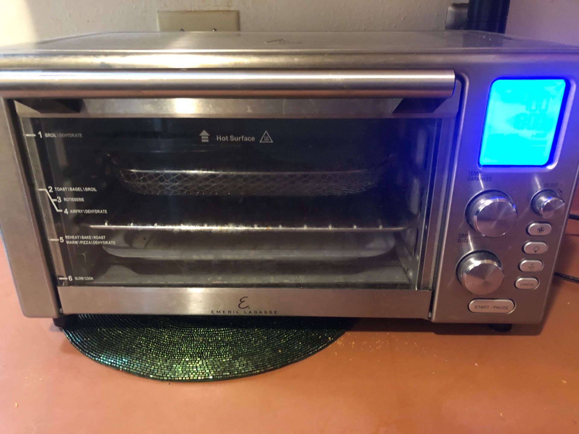 Counter top little oven/ toaster