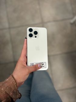 iPHONE 16 PRO MAX UNLOCKED