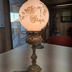 Stunning Antique VICTORIAN  PARLOR LAMP  HAS A LITE PINK  GLASS GLOBE WITH  FLORAL DESIGN MADE  BY EDWARD  MILLER  CO 