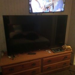 60" Flat Screen 