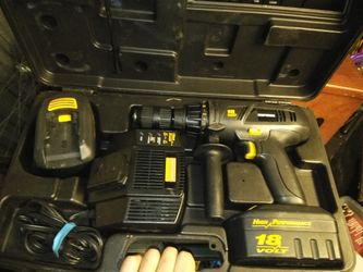 Craftsmen 18 volt cordless drill with charger and case