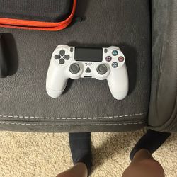 White PS4 Controller