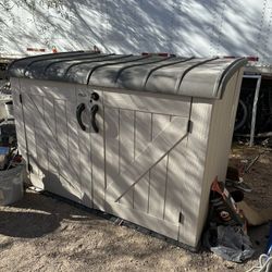 Shed plastic good condition