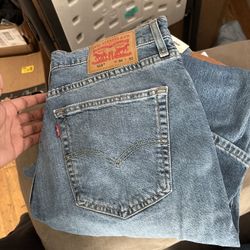 36 X 32 Levi’s Jeans Stretch