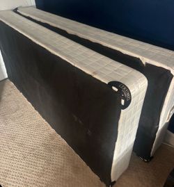 King box springs and metal frame