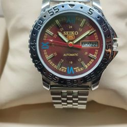 Seiko 5 Automatic Watch with Burgundy Dial and Roman Numeral Accents