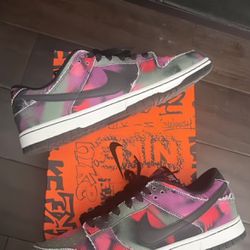 Nike Dunk Low Graffiti Pink Size 11.5