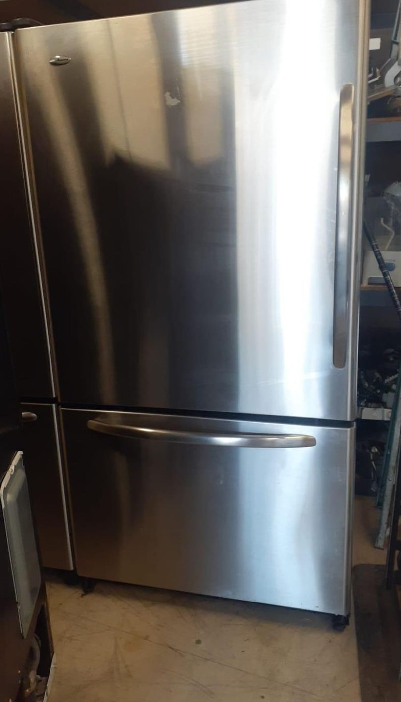 Amana Bottom Freezer Stainless Steel Refrigerator