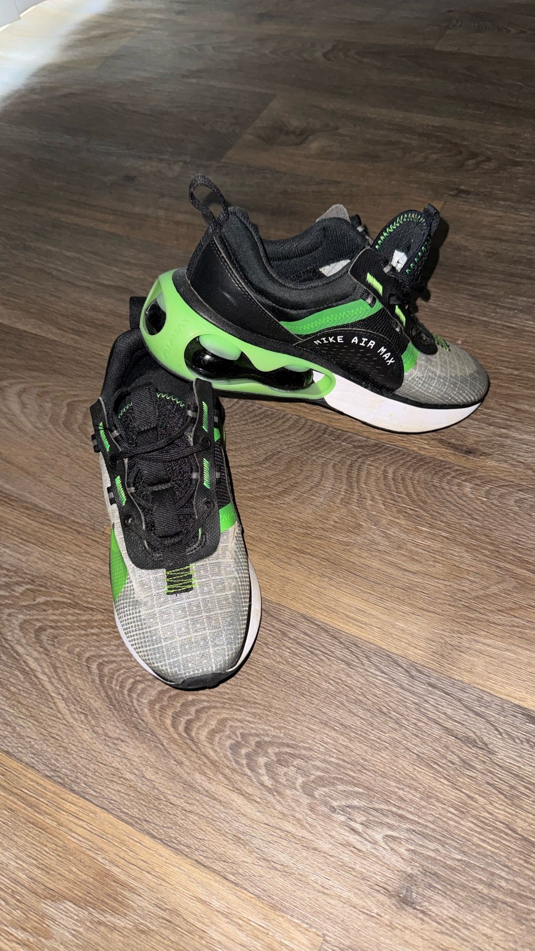 Nike Air Max “Green Strike”