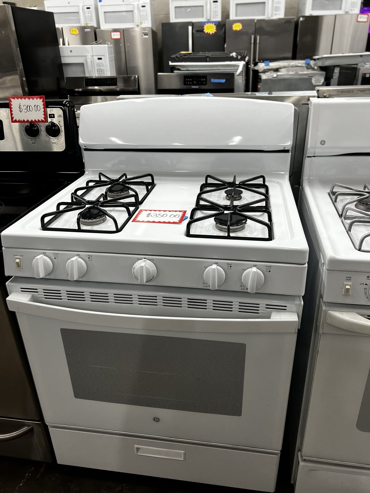 Ge White Stove FREE DELIVERY