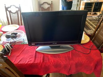 LCD 26”